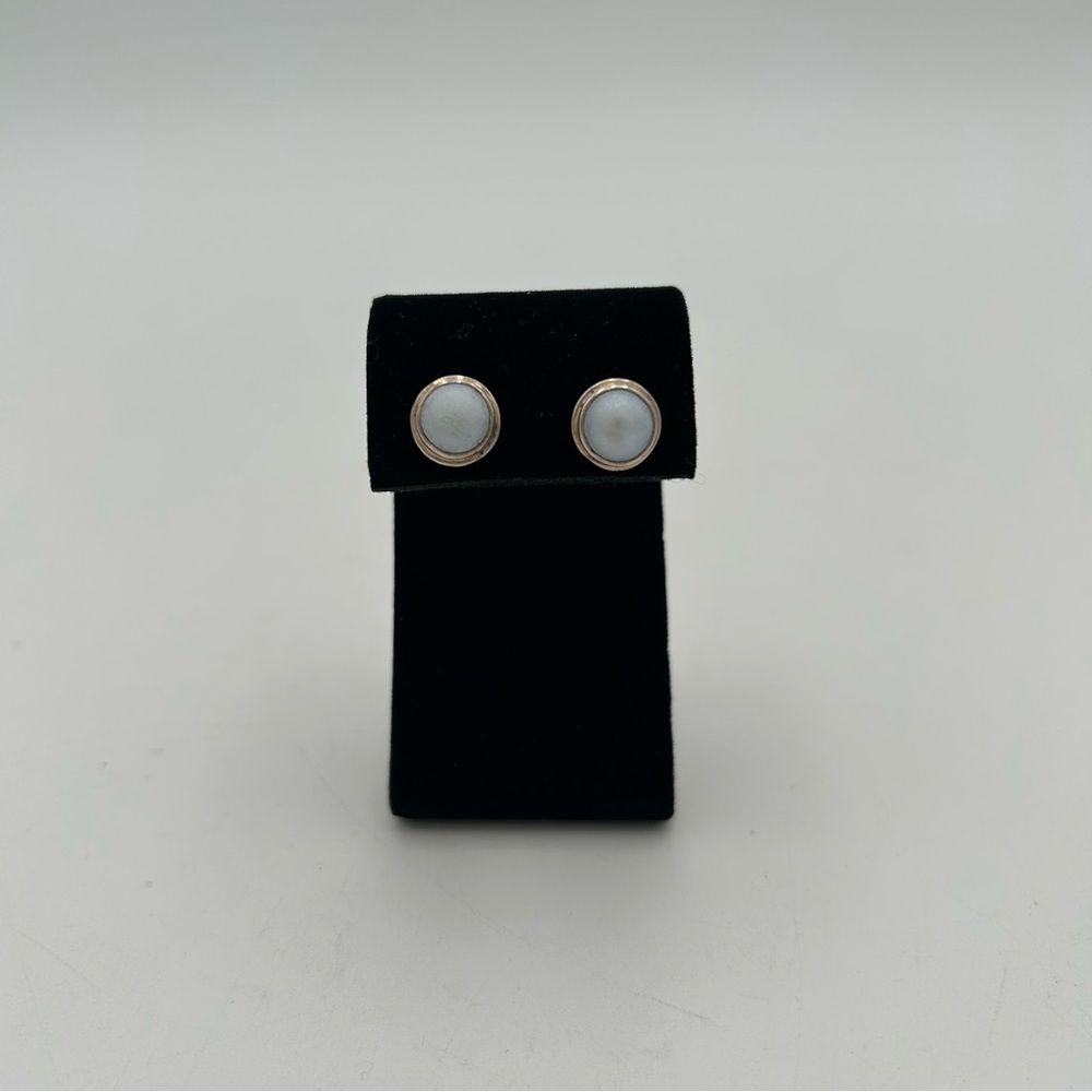 Pearlescent Navajo-Made Silver Earrings